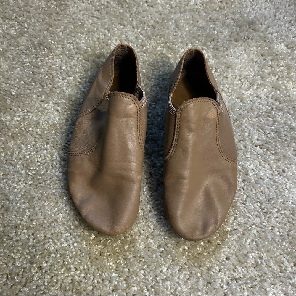 Capezio Slip On Jazz Dance Shoes Tan 8